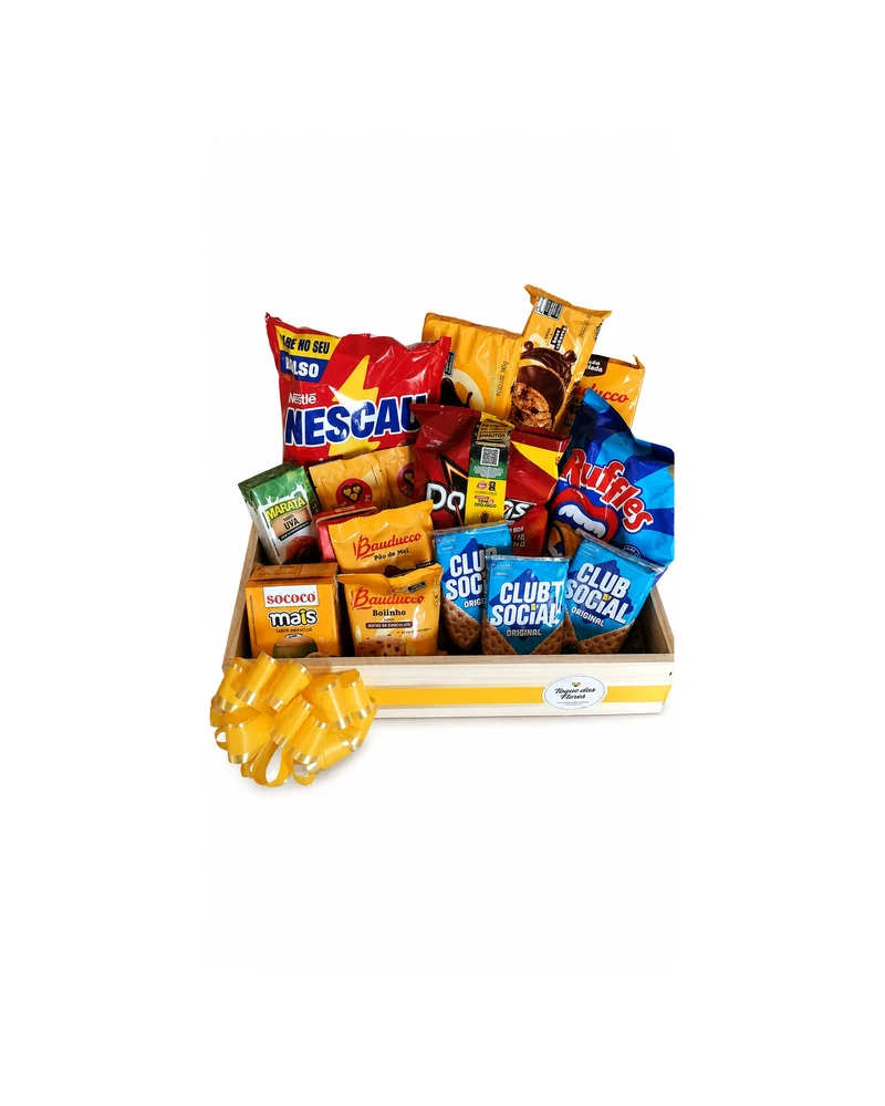 Cesta Dourada com Chocolates e Bombons
