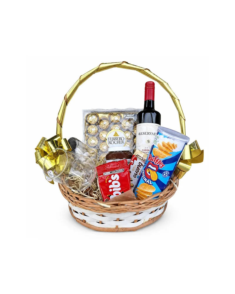 Cesta Premium com Vinho Ferrero e Petiscos